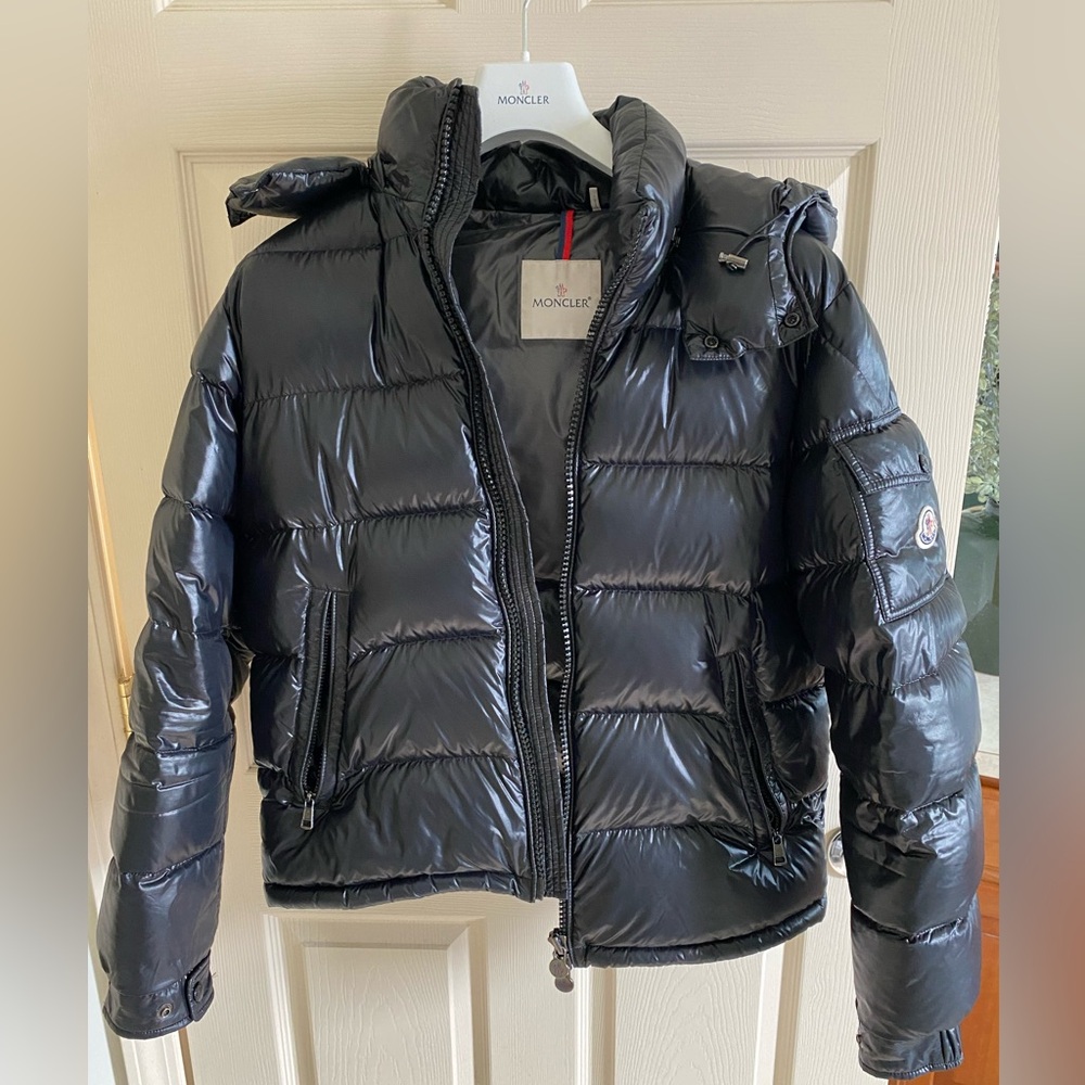 Moncler (S)